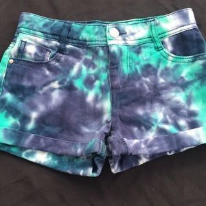 Tie dye shorts super cute